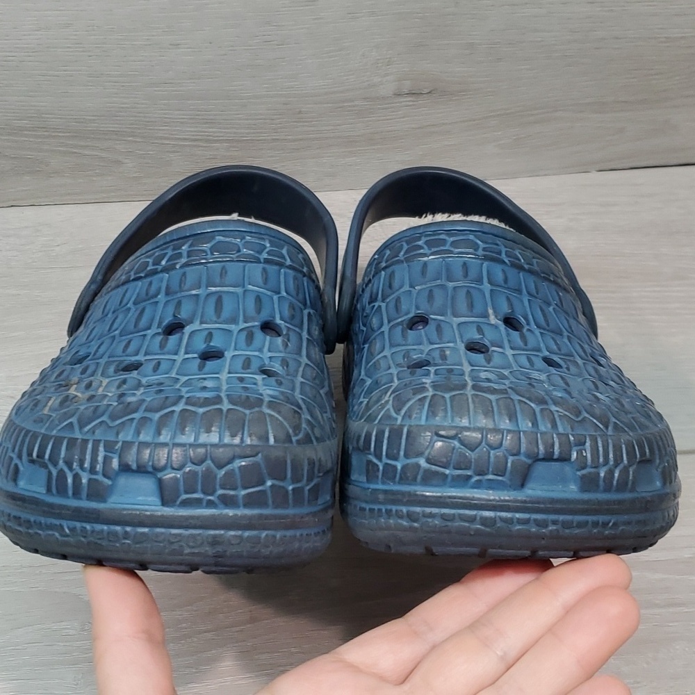 Crocs Women Comfort Crocskin Insulated lined Clogs Mule shoes sz 5 - Picture 4 of 11